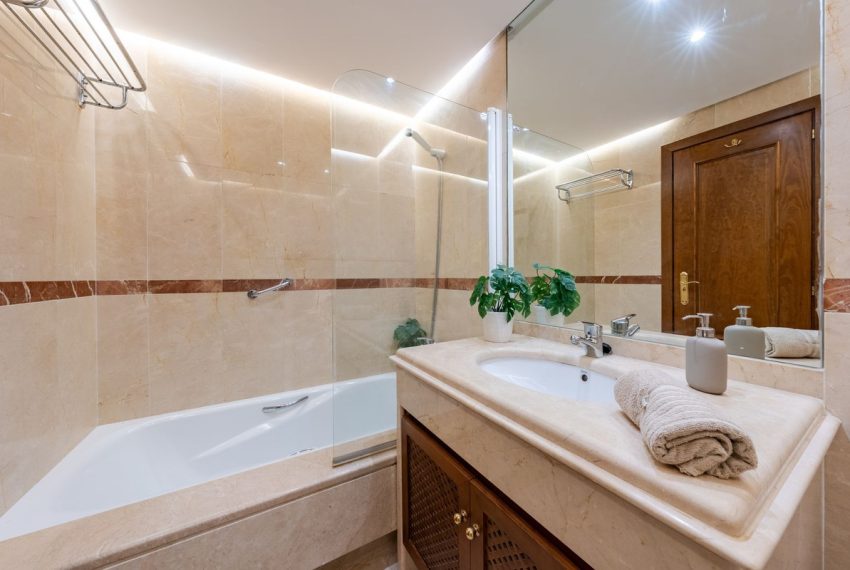 R5140864-Apartment-For-Sale-Marbella-Ground-Floor-Apartment-2-Beds-126-Built-8