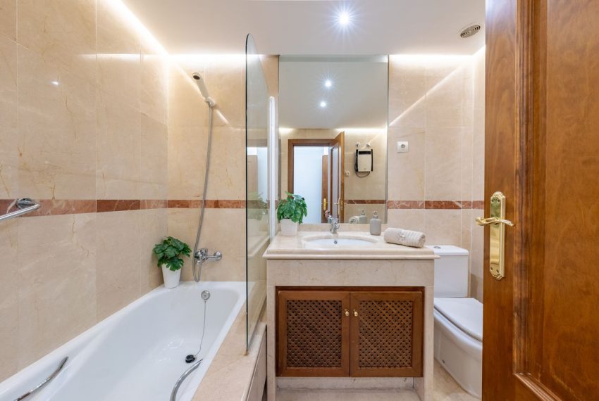 R5140864-Apartment-For-Sale-Marbella-Ground-Floor-Apartment-2-Beds-126-Built-9