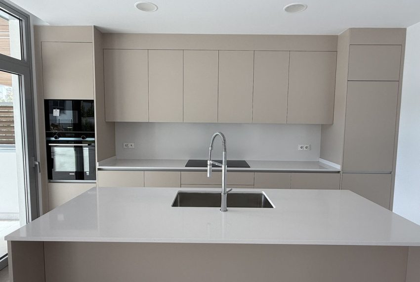 R5250190-Apartment-For-Sale-Marbella-Ground-Floor-Apartment-4-Beds-218-Built-4