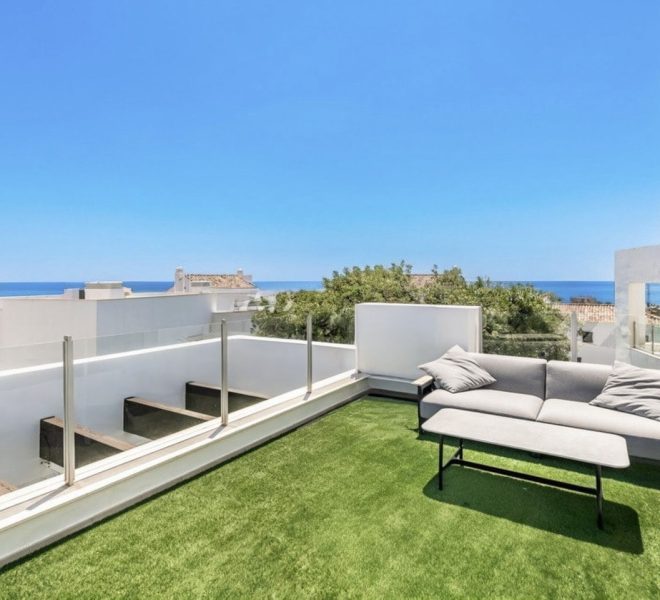 R5259430-Image 1-Penthouse - 3 Beds - 195 Built