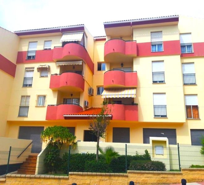 R5274568-Image 1-Middle Floor Apartment - 3 Beds - 100 Built