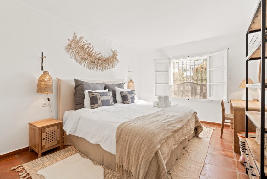 R5287066-House-For-Sale-La-Heredia-Townhouse-2-Beds-106-Built-2