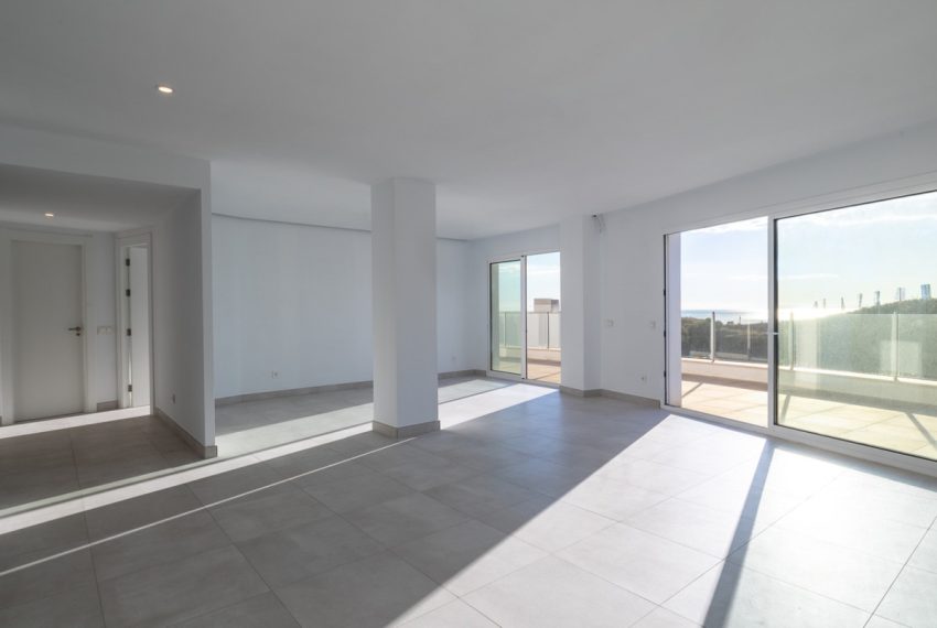 R5287147-Apartment-For-Sale-Altos-de-los-Monteros-Penthouse-4-Beds-175-Built-1
