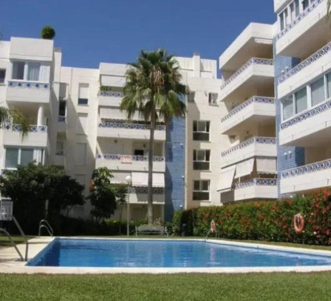 R5291458-Image 1-Middle Floor Apartment - 1 Beds - 79 Built