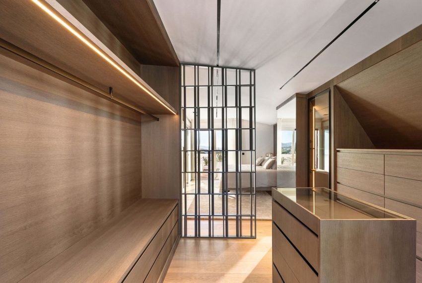 R5292064-Apartment-For-Sale-The-Golden-Mile-Penthouse-Duplex-3-Beds-131-Built-18