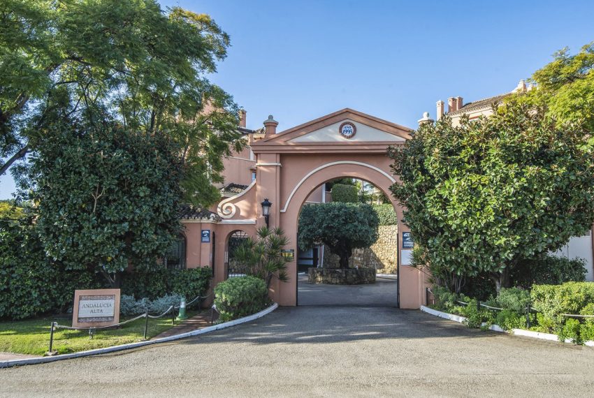 R5292508-Apartment-For-Sale-Nueva-Andalucia-Middle-Floor-Apartment-3-Beds-110-Built-1