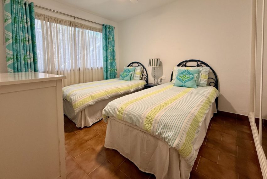 R5293087-Apartment-For-Sale-The-Golden-Mile-Ground-Floor-Apartment-2-Beds-120-Built-15