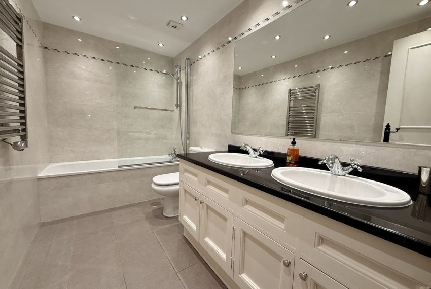 R5293087-Apartment-For-Sale-The-Golden-Mile-Ground-Floor-Apartment-2-Beds-120-Built-17