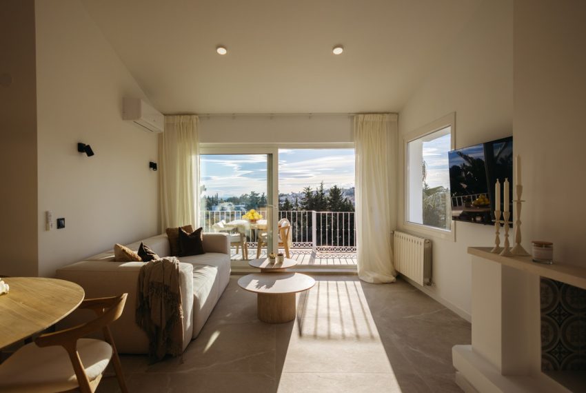 R5293300-House-For-Sale-Atalaya-Townhouse-2-Beds-96-Built-1