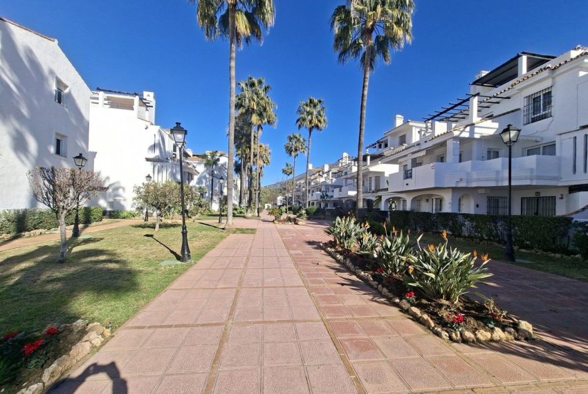 R5293315-Apartment-For-Sale-Marbella-Ground-Floor-Apartment-1-Beds-91-Built-3