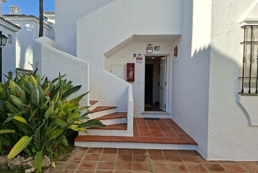R5293315-Apartment-For-Sale-Marbella-Ground-Floor-Apartment-1-Beds-91-Built-5