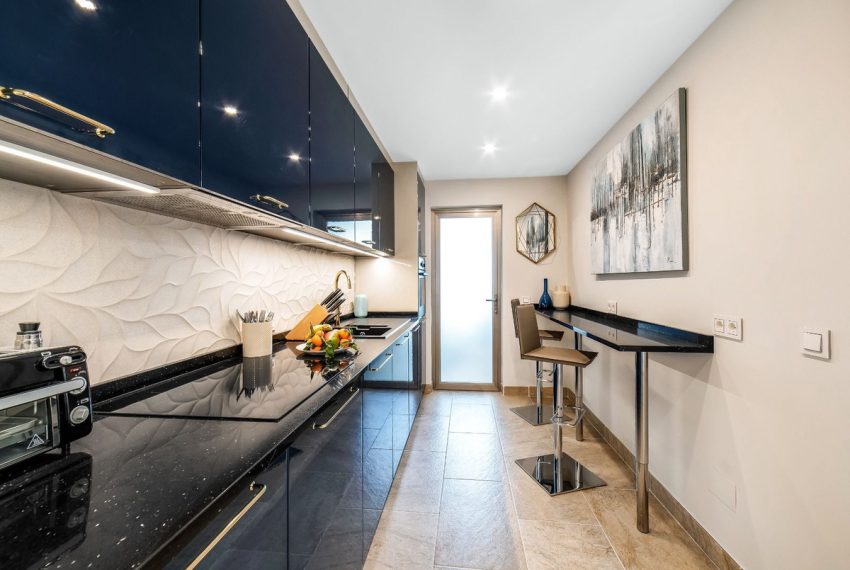 R5293450-Apartment-For-Sale-Puerto-Banus-Middle-Floor-Apartment-2-Beds-106-Built-1