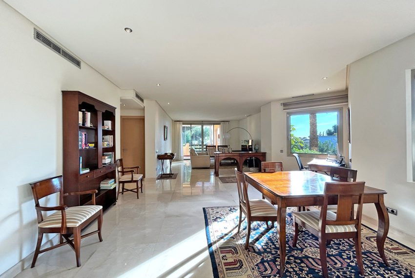 R5294533-Apartment-For-Sale-The-Golden-Mile-Middle-Floor-Apartment-2-Beds-206-Built-3