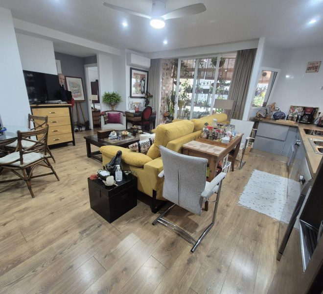 R5294686-Image 1-Middle Floor Apartment - 2 Beds - 90 Built