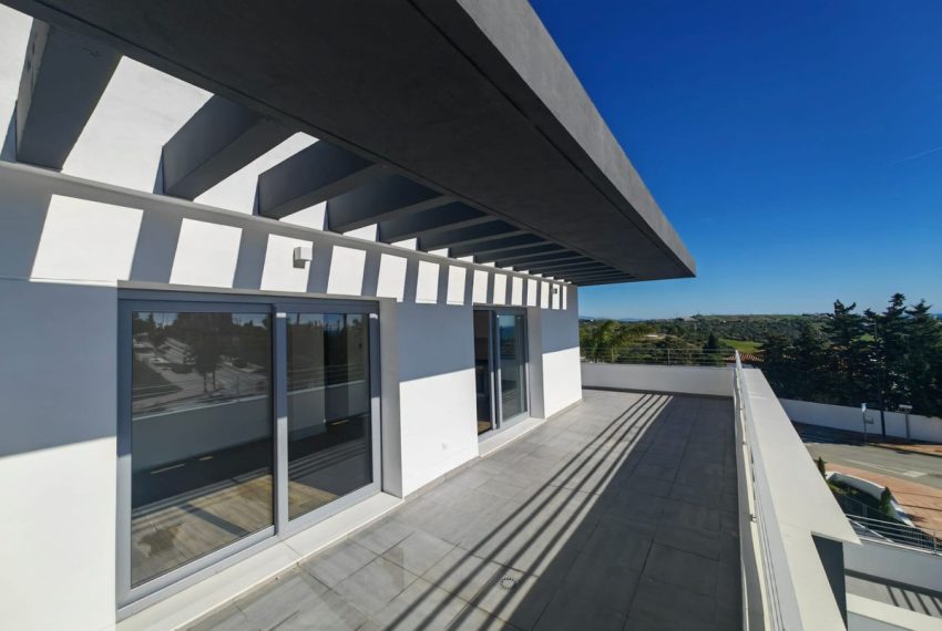 R5295277-Apartment-For-Sale-Estepona-Penthouse-2-Beds-120-Built-1