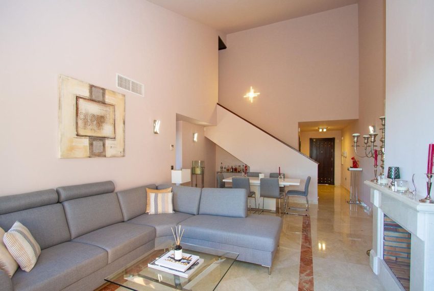 R5295709-Apartment-For-Sale-La-Mairena-Penthouse-Duplex-3-Beds-140-Built-3