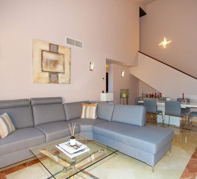 R5295709-Image 1-Penthouse Duplex - 3 Beds - 140 Built