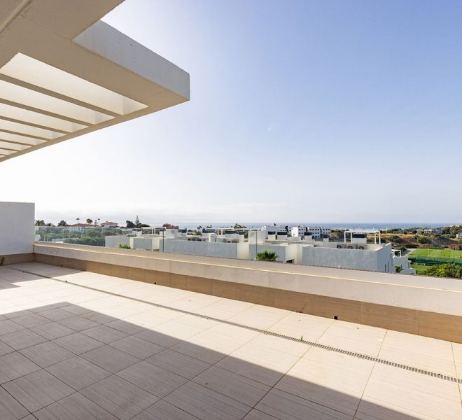 R5295823-Image 1-Penthouse - 3 Beds - 123 Built