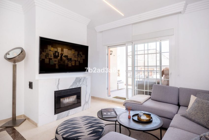 R5295895-Apartment-For-Sale-Nueva-Andalucia-Penthouse-3-Beds-320-Built