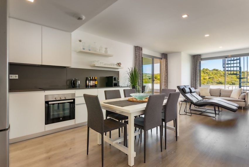 R5296177-Apartment-For-Sale-Estepona-Penthouse-3-Beds-206-Built-1