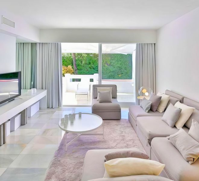 R5296231-Image 1-Ground Floor Apartment - 2 Beds - 108 Built