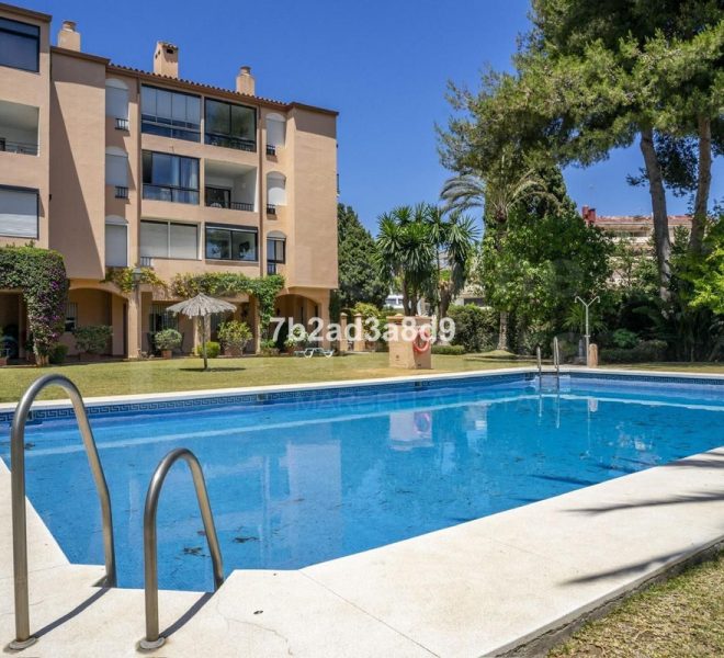 R5296786-Image 1-Middle Floor Apartment - 3 Beds - 117 Built