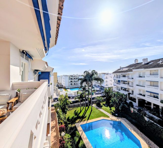 R5296789-Image 1-Penthouse Duplex - 4 Beds - 192 Built