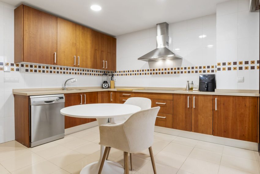 R5297134-Apartment-For-Sale-The-Golden-Mile-Ground-Floor-Apartment-2-Beds-163-Built-14