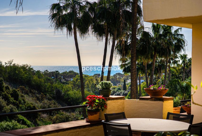 R5297179-Apartment-For-Sale-The-Golden-Mile-Middle-Floor-Apartment-3-Beds-240-Built-1