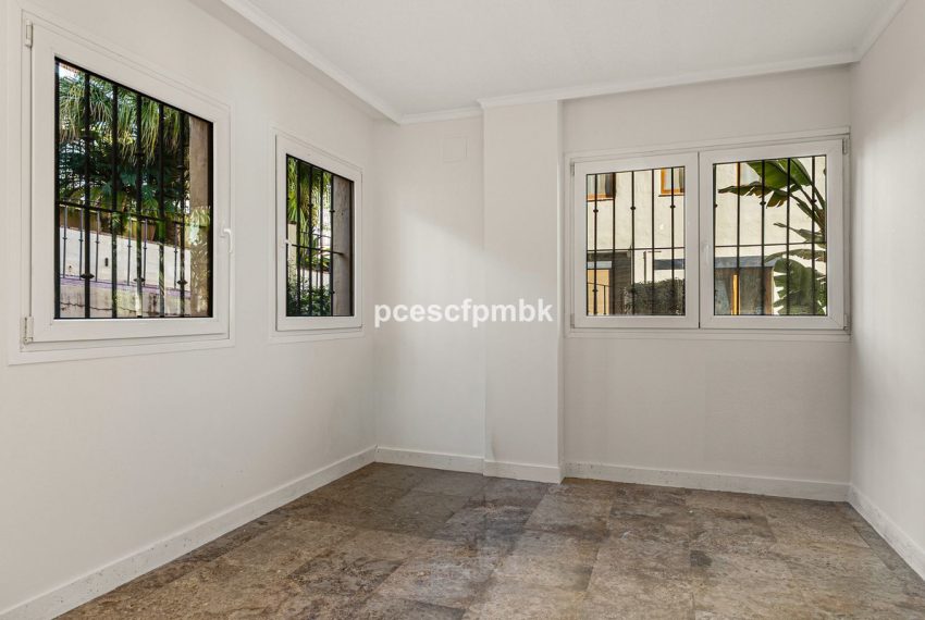 R5297179-Apartment-For-Sale-The-Golden-Mile-Middle-Floor-Apartment-3-Beds-240-Built-16