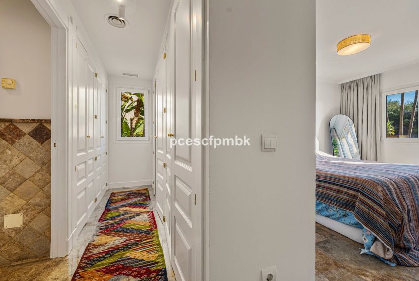 R5297179-Apartment-For-Sale-The-Golden-Mile-Middle-Floor-Apartment-3-Beds-240-Built-5