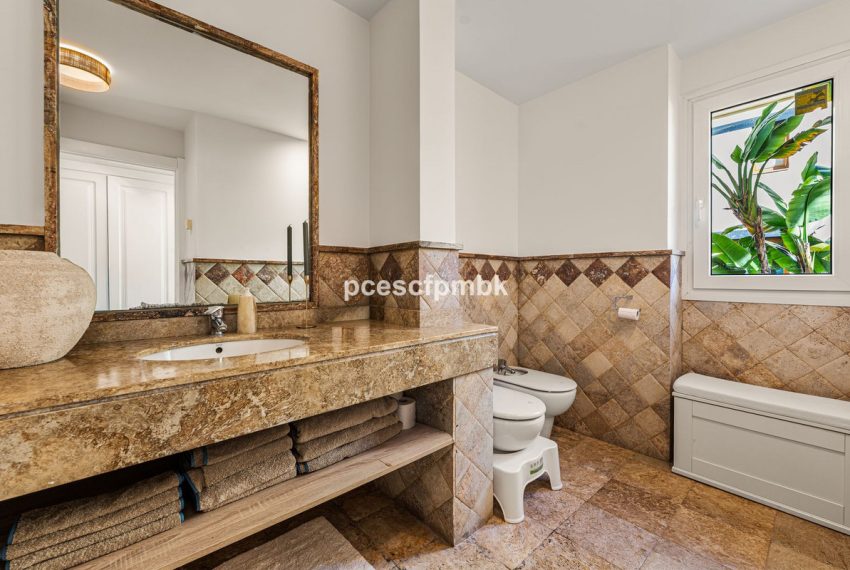 R5297179-Apartment-For-Sale-The-Golden-Mile-Middle-Floor-Apartment-3-Beds-240-Built-7