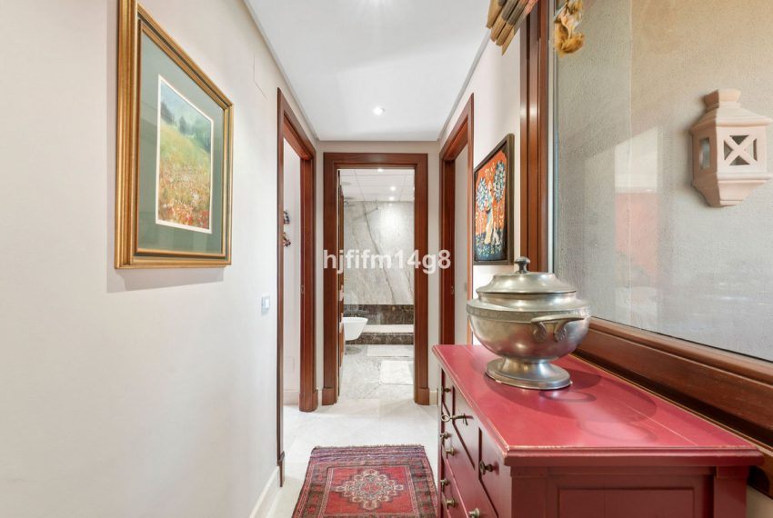 R5299120-Apartment-For-Sale-Estepona-Penthouse-3-Beds-184-Built-14