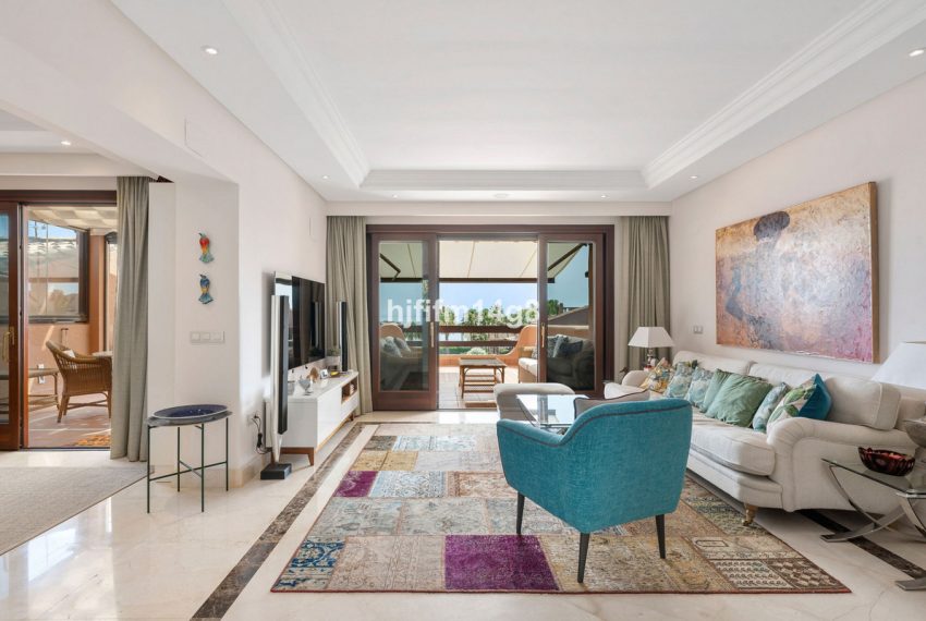 R5299120-Apartment-For-Sale-Estepona-Penthouse-3-Beds-184-Built-3