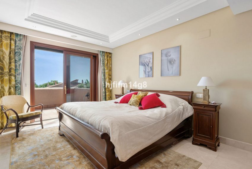 R5299120-Apartment-For-Sale-Estepona-Penthouse-3-Beds-184-Built-9
