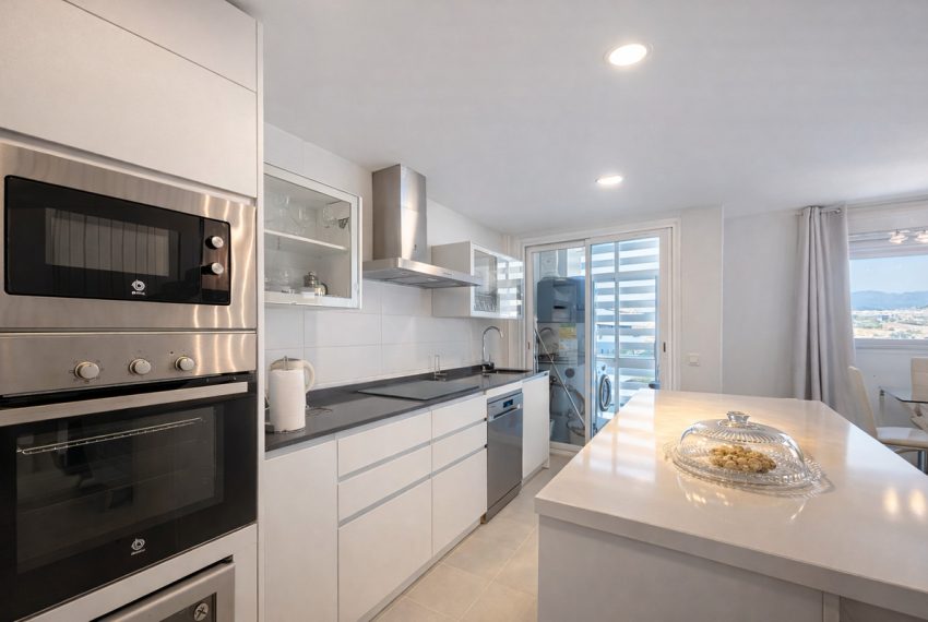 R5299195-Apartment-For-Sale-Estepona-Penthouse-3-Beds-187-Built-1