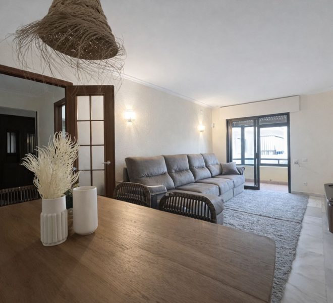 R5299585-Image 1-Middle Floor Apartment - 2 Beds - 110 Built