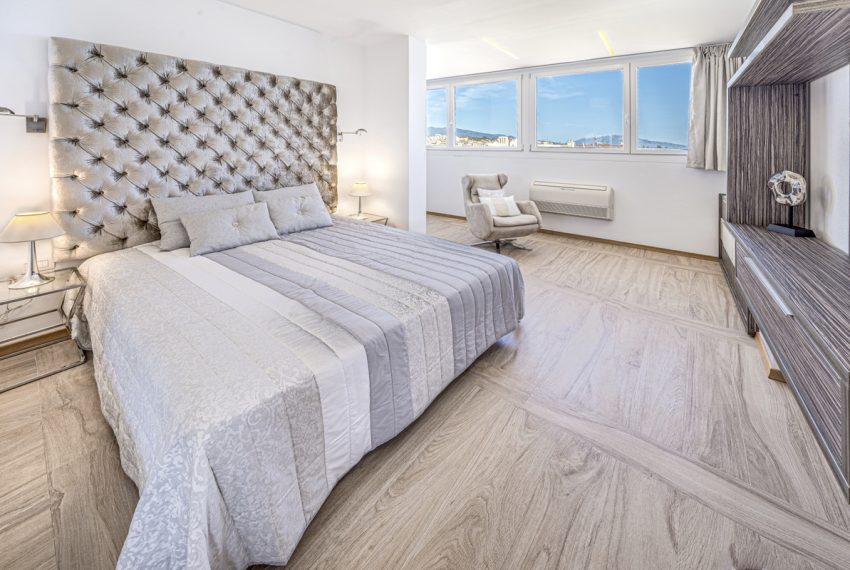 R5300278-Apartment-For-Sale-Estepona-Penthouse-2-Beds-203-Built-11