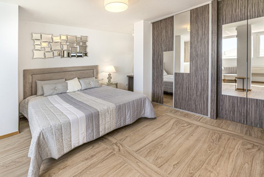 R5300278-Apartment-For-Sale-Estepona-Penthouse-2-Beds-203-Built-6