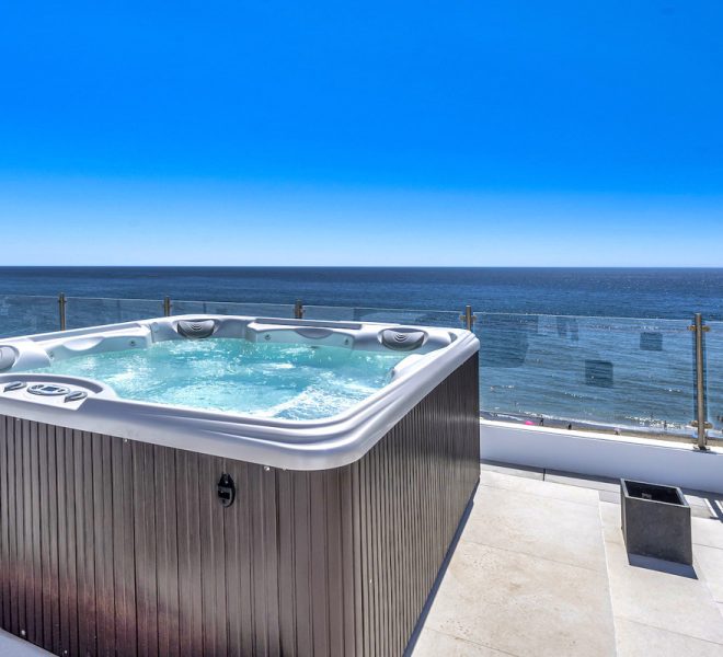 R5300278-Image 1-Penthouse - 2 Beds - 203 Built