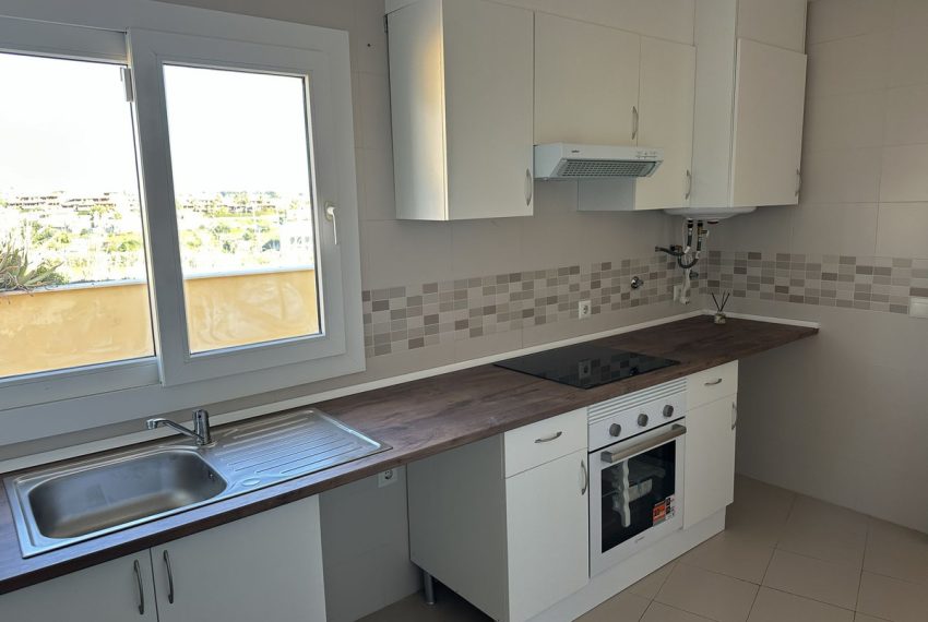 R5300347-Apartment-For-Sale-Estepona-Penthouse-2-Beds-80-Built-5
