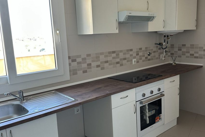 R5300347-Apartment-For-Sale-Estepona-Penthouse-2-Beds-80-Built-6