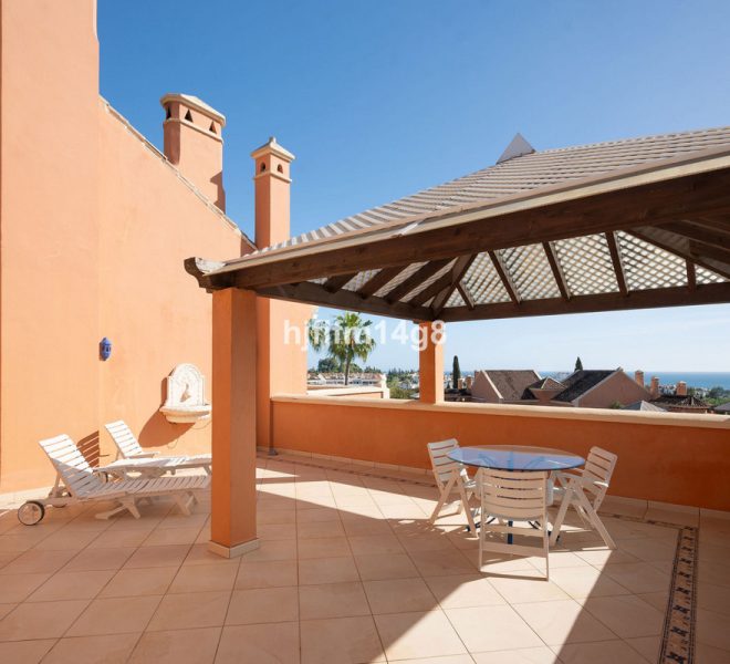 R5300596-Image 1-Penthouse Duplex - 3 Beds - 271 Built