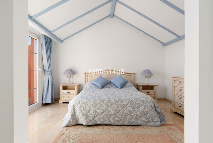 R5300596-Apartment-For-Sale-Nueva-Andalucia-Penthouse-Duplex-3-Beds-271-Built-9