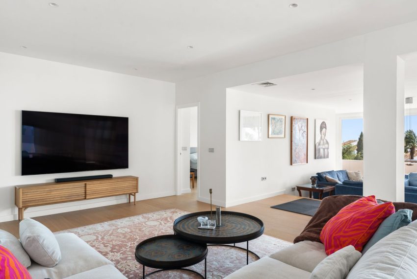 R5302864-Apartment-For-Sale-Nueva-Andalucia-Middle-Floor-Apartment-3-Beds-190-Built-10