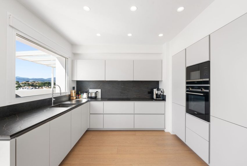 R5302864-Apartment-For-Sale-Nueva-Andalucia-Middle-Floor-Apartment-3-Beds-190-Built-11