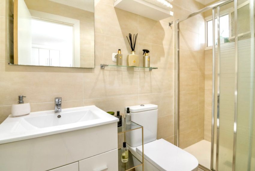 R5303098-House-For-Sale-Nueva-Andalucia-Townhouse-3-Beds-99-Built-11