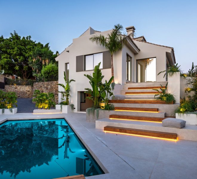 R5304754-Image 1-Detached Villa - 5 Beds - 785 Built