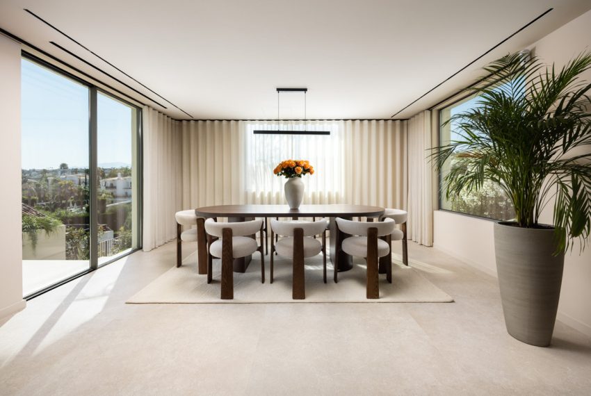 R5304754-House-For-Sale-Nueva-Andalucia-Detached-Villa-5-Beds-785-Built-9