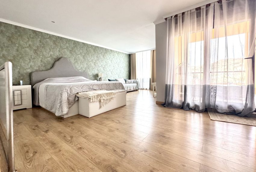 R5304970-Apartment-For-Sale-Benahavis-Penthouse-Duplex-2-Beds-125-Built-12